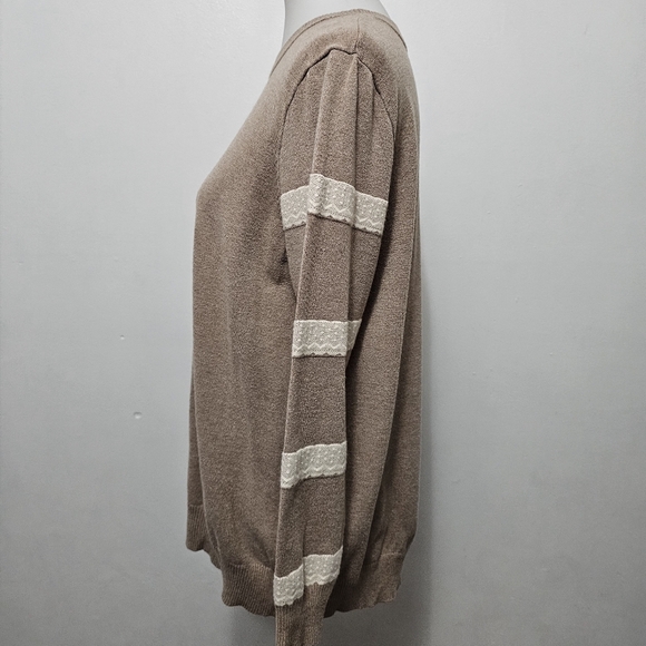 C&K Designs Taupe Lace Detail Crewneck Sweater Size XL - Picture 2 of 7